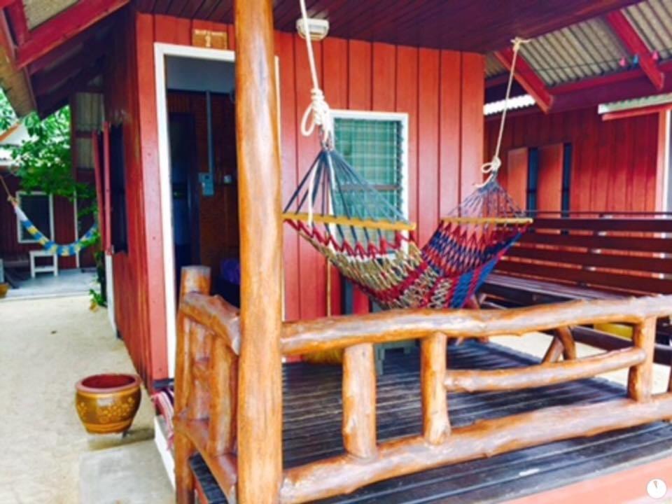 Beer'S House Bungalows เบียร์เฮ้าส์บังกะโล Ban Lamai Exterior photo